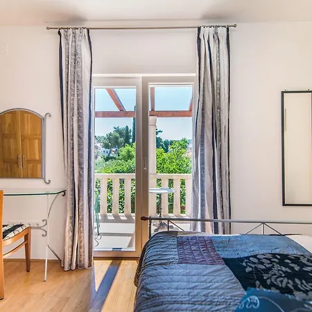 Magnificent In With Swimming Pool Отель Супетар