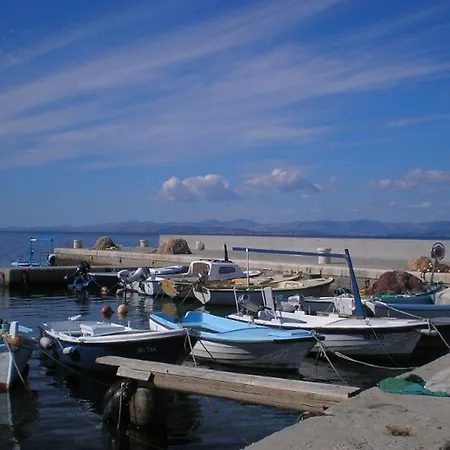 Hotel Magnificent In With Swimming Pool 3*